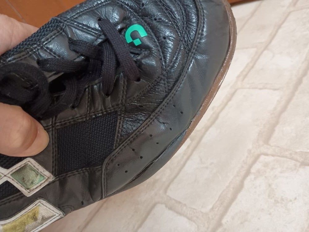 【デスポルチ】テッサライト TF PRO2 DS-1942人工芝用レビュー